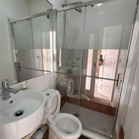 Ndussole Guest house Porto