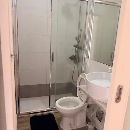 Ndussole Guest house 2*